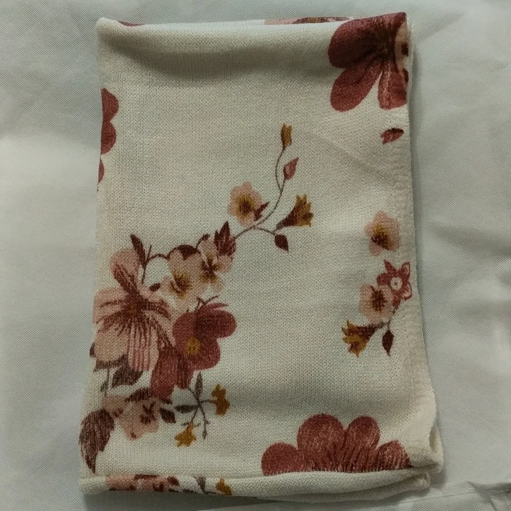 H&M Cream and Red Floral Print Infinity Knit Scarf